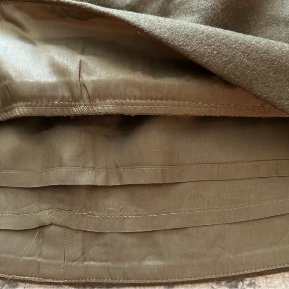 JCrew Factory Brown/Green Wool Skirt. Size 6 - Picture 6 of 6